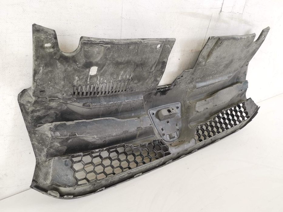 Радиаторна решетка Дачия Логан 2 / Dacia Logan 2 [ - ] Оригинална и в