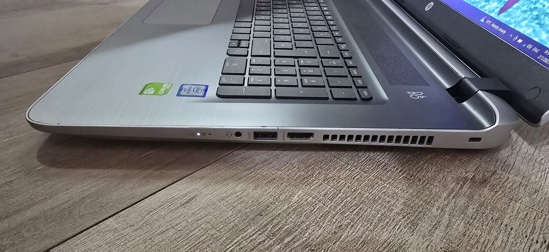 HP pavilion 17.3", i56200U, 1 TB SSD