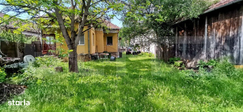 Casa renovabila de 127 mp, cu 2100 mp teren, localizata central in Lun