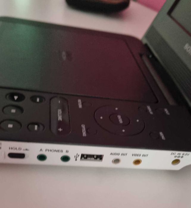 Sony portable dvd /cd/mp3 player