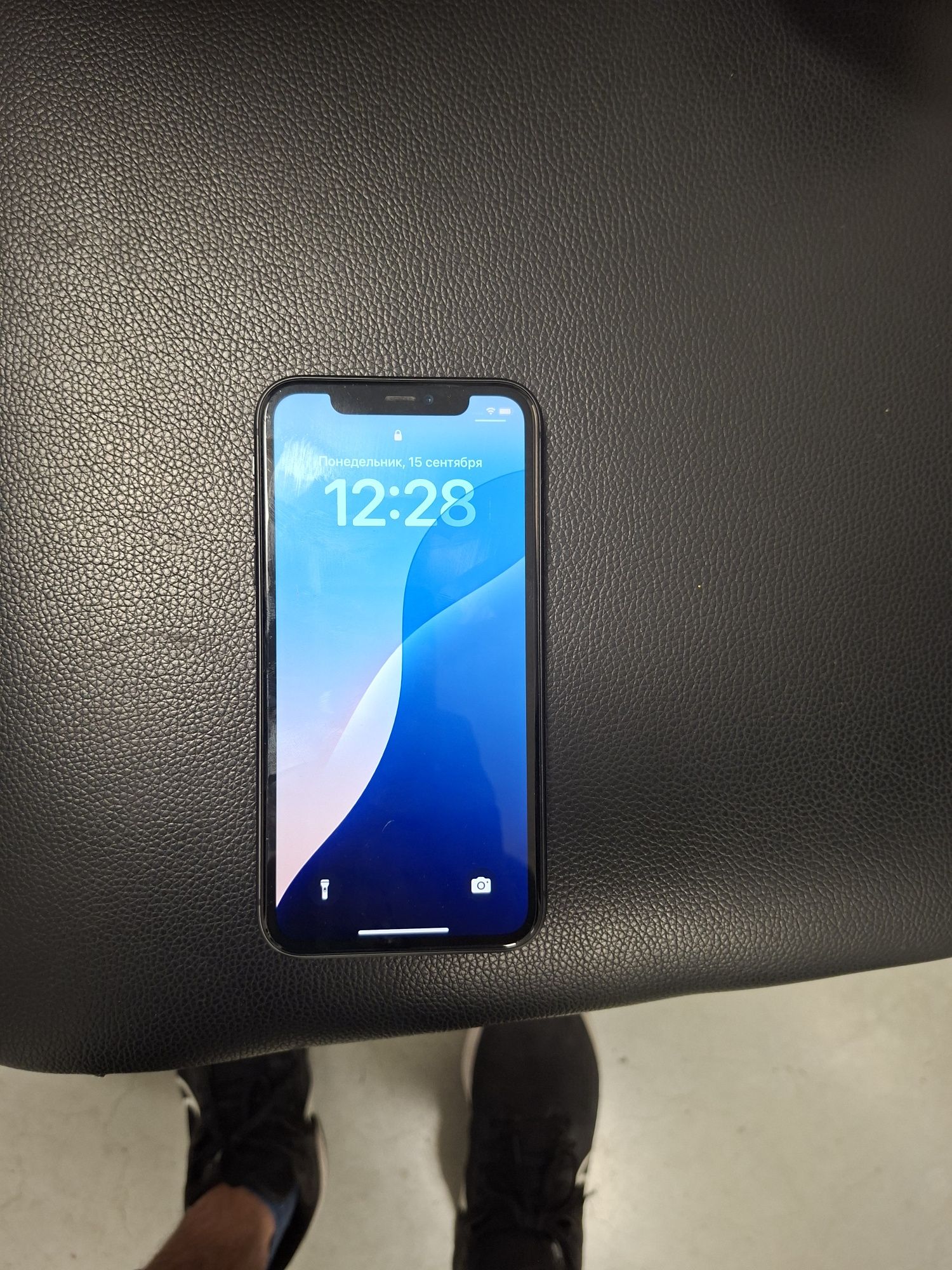 Iphone 11 с документам
