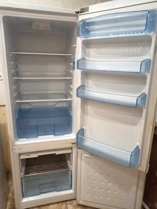 Продам холодильник  15 000