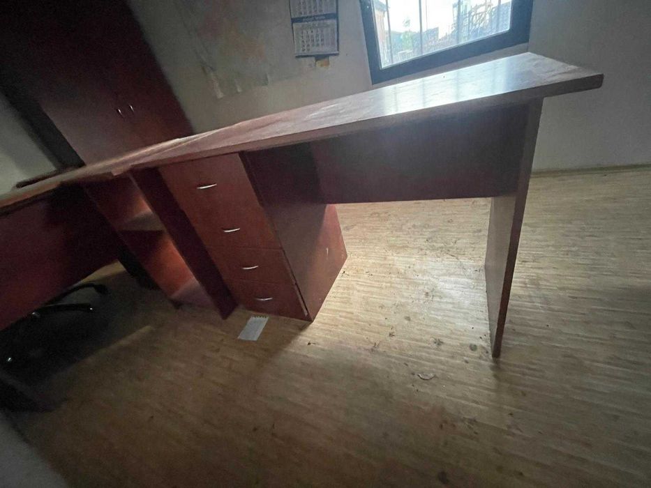 Mese pentru birou la mana a doua