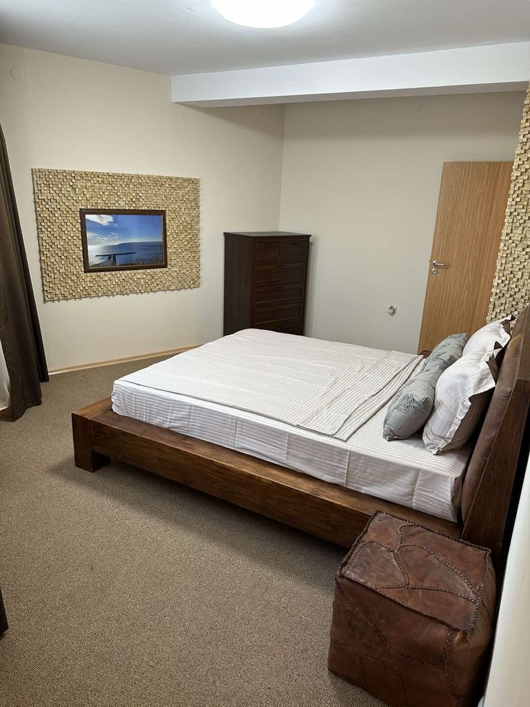 Дава се под наем Двустаен апартамент в Варна, Чайка - 88 кв.м за 765 € - Снимка #14