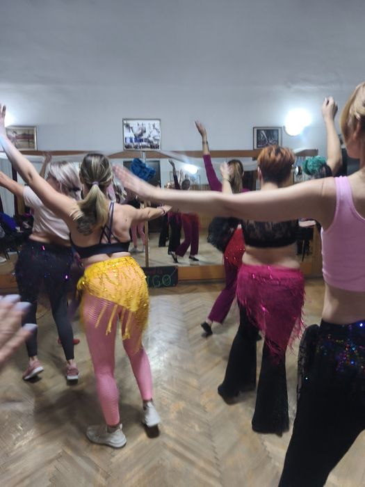 Cursuri online de dans oriental bellydance privat