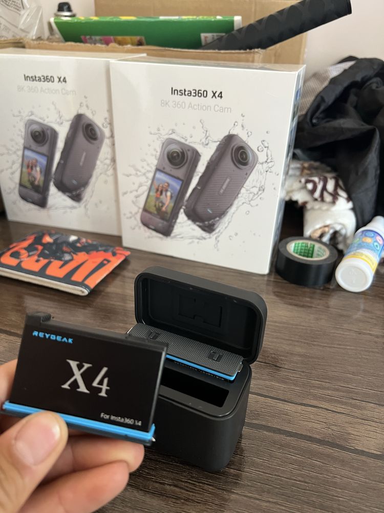Insta 360 x3   x4  kameralar uchun qowimcha akmulyator va cese