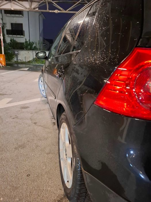Vând sau schimb Volkswagen Golf 5