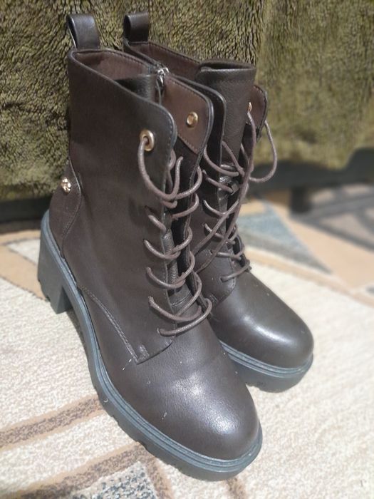 Ghete piele 39 Italia