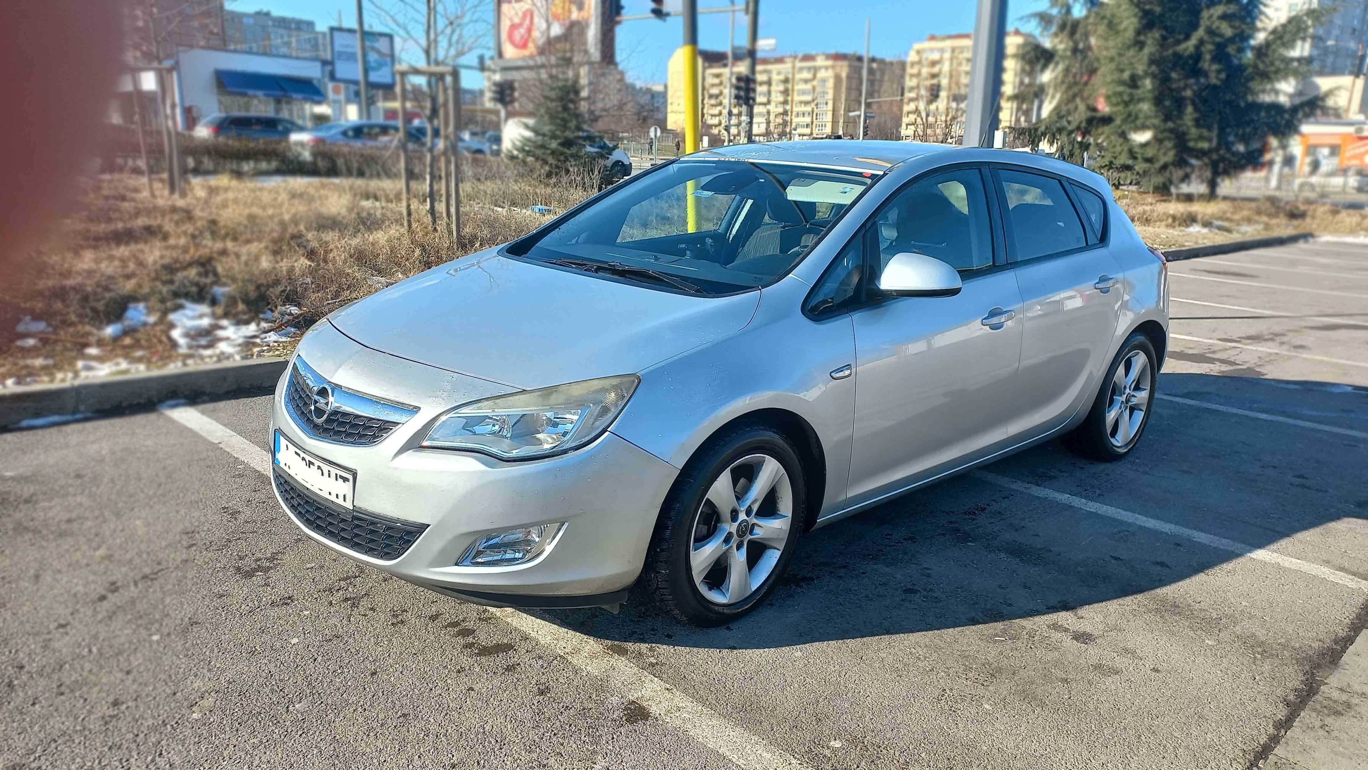 Opel Astra J / Дизел 1.7 / 2010 год.