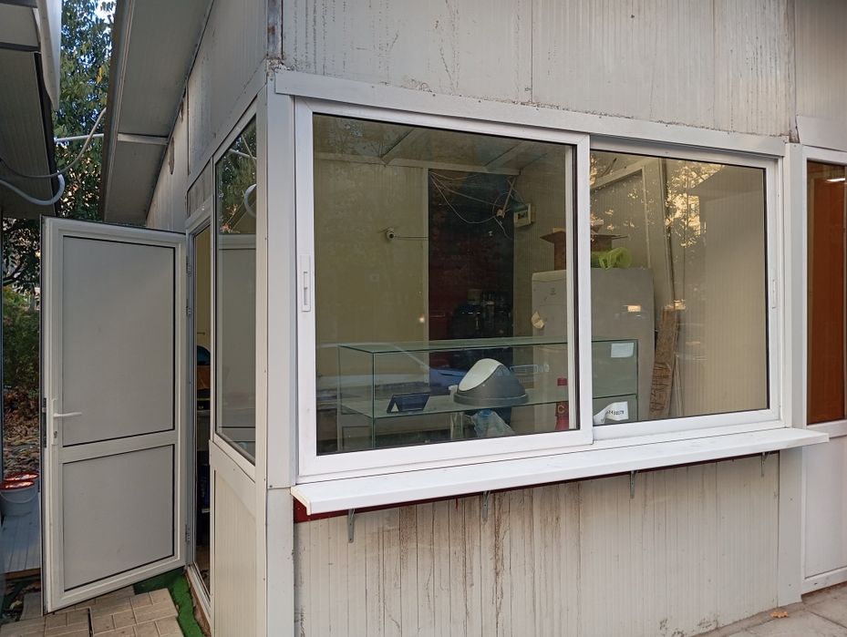 Павилион на топ място за фаст фууд или други дейности