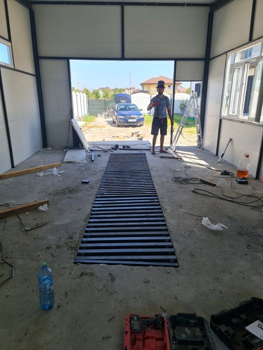 Vand structuri și hale metalice. Doar 40 euro mp 
Avem pe stoc diferit