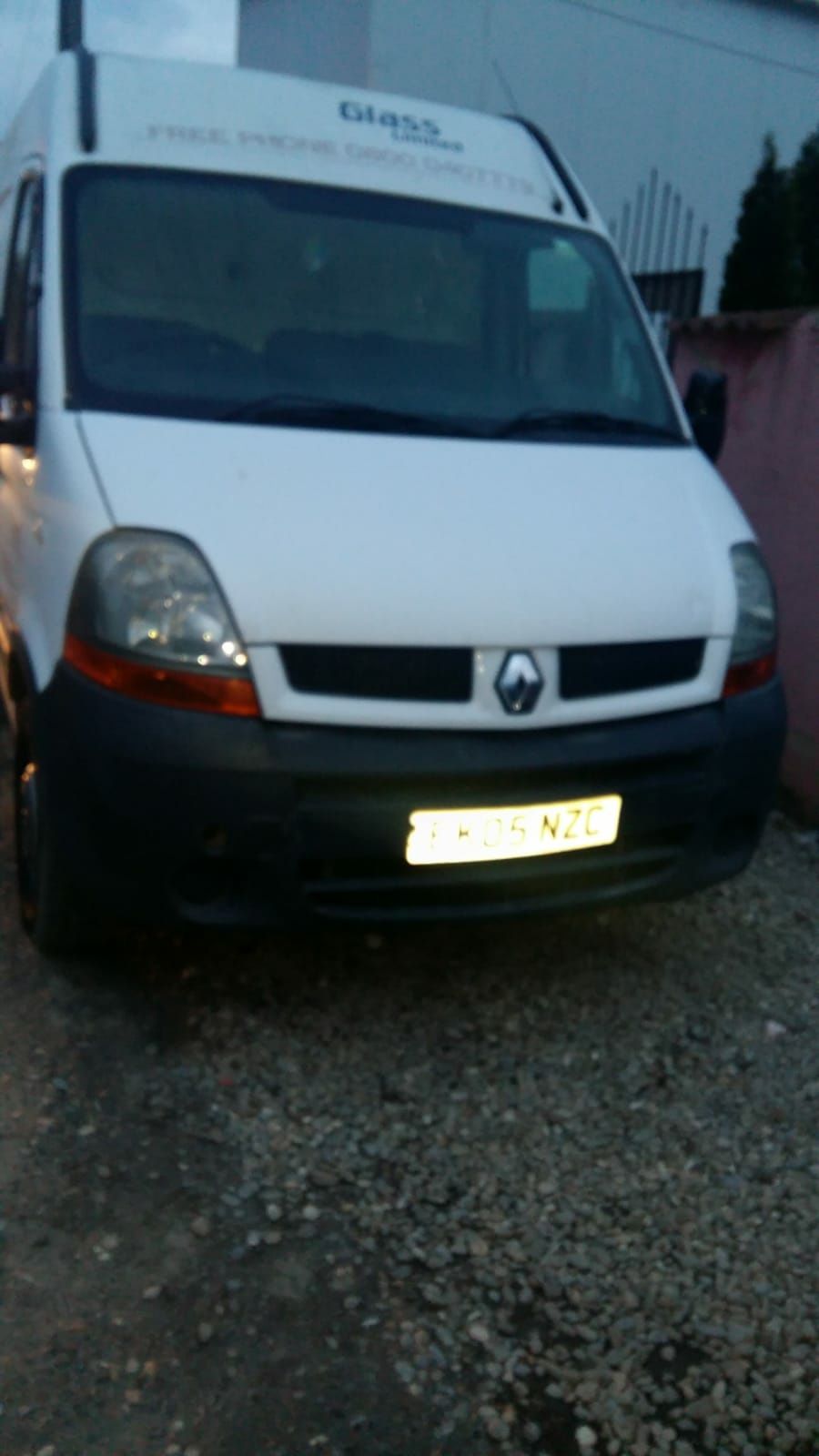 Renault Master, dezmembrez, fabricație 2008,fara motor și cutie.