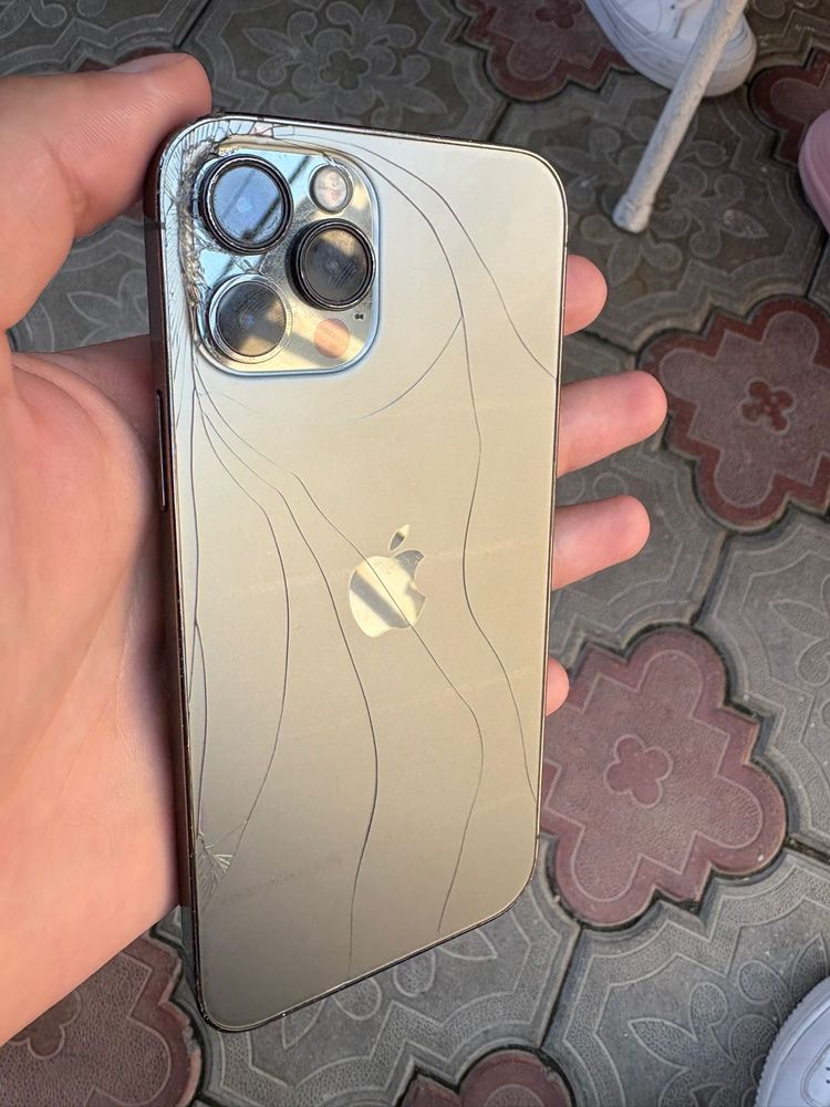 Iphone 12 pro.