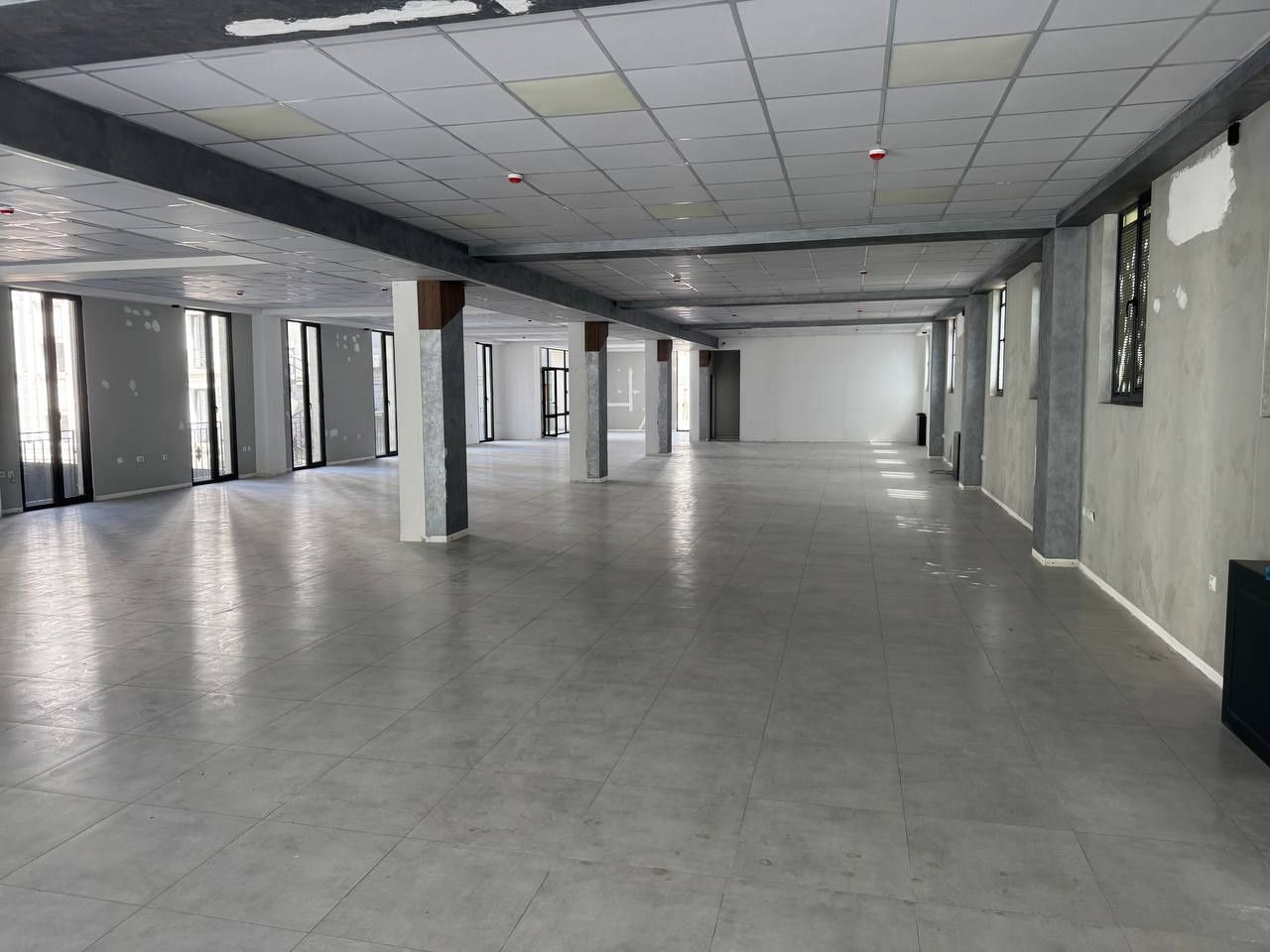Сдаётся большое помещение open space, 1-нотариалька, Piramit