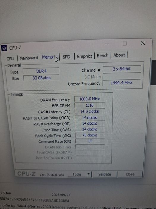 Ryzen 5700x3d asus strix B550-A  32GB GSkill TridZ 3200 CL14