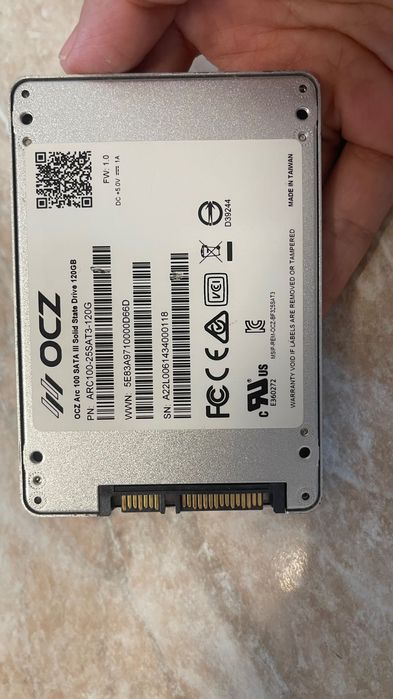 The image shows an OCZ ARC 100 Solid State Drive (SSD)