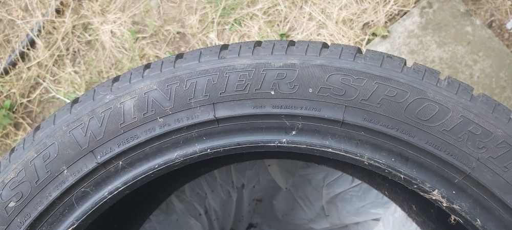 Vand 2 anvelope 295/40 R 20
