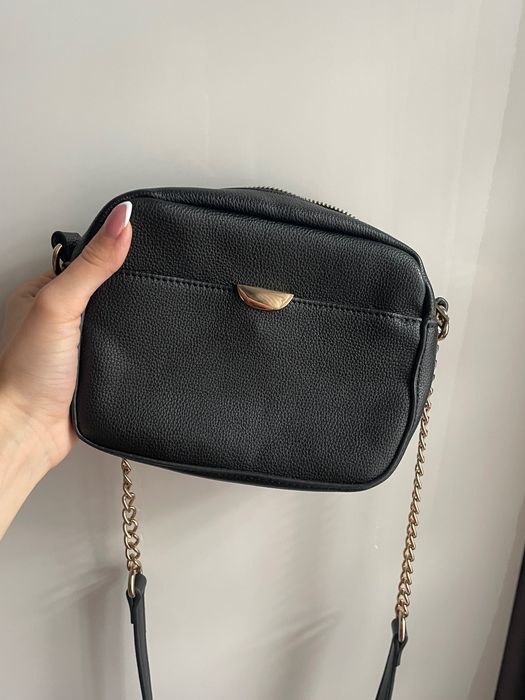 Продавам тази дамска чанта