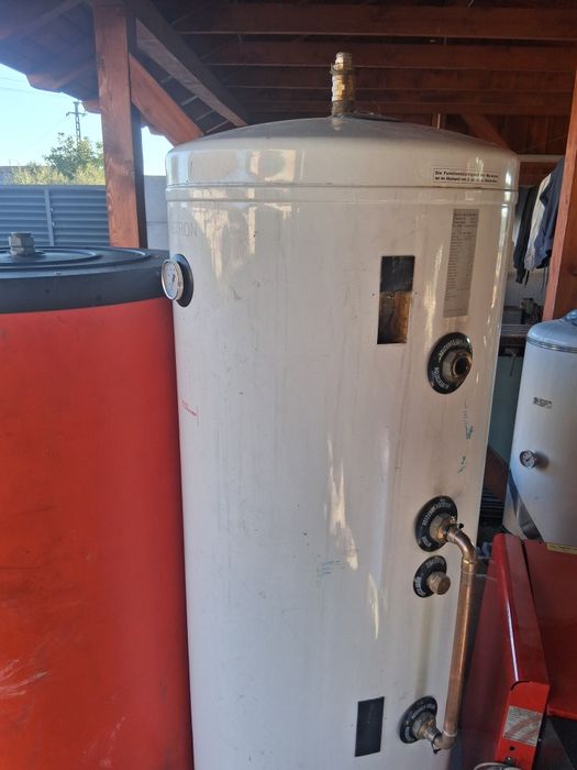 Boiler sau pufer de 200 sau 300 de litri cu 1 si cu 2 serpentine