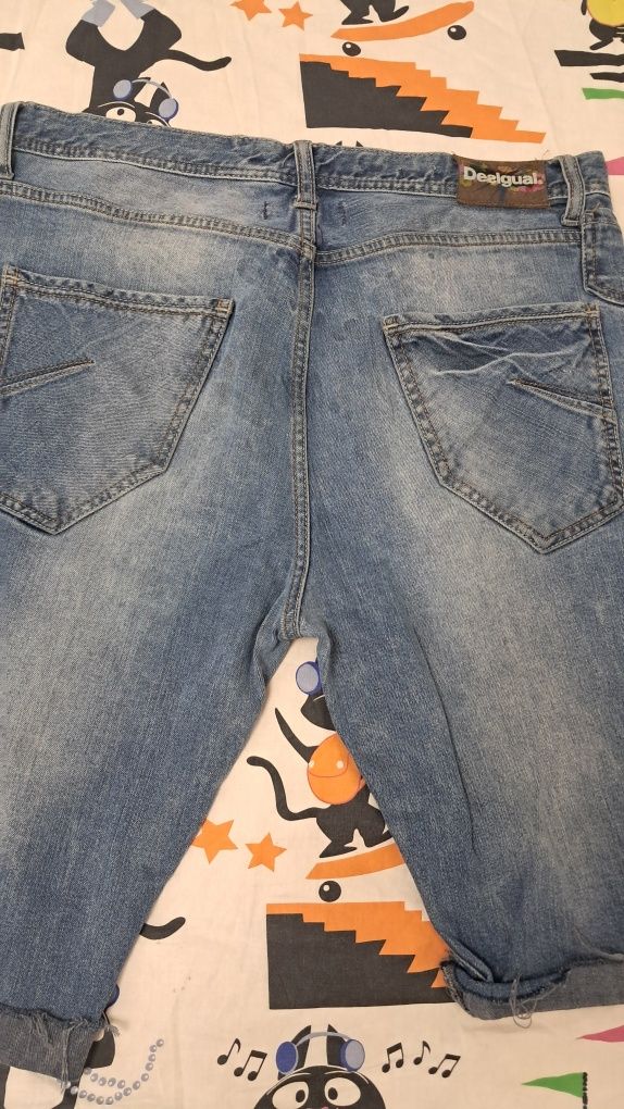 Bermude Desigual