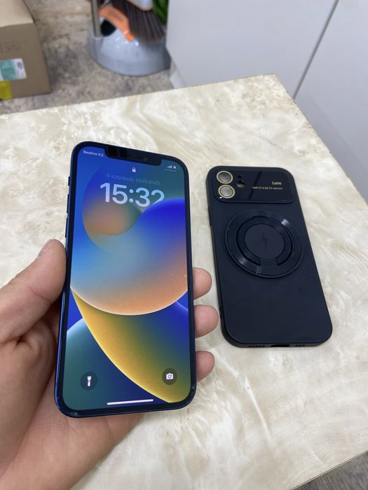 Айфон 12 сатылады