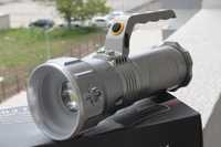 Lanterna puternica LED de mana 3 acumulatori zoom  carcasa aluminiu