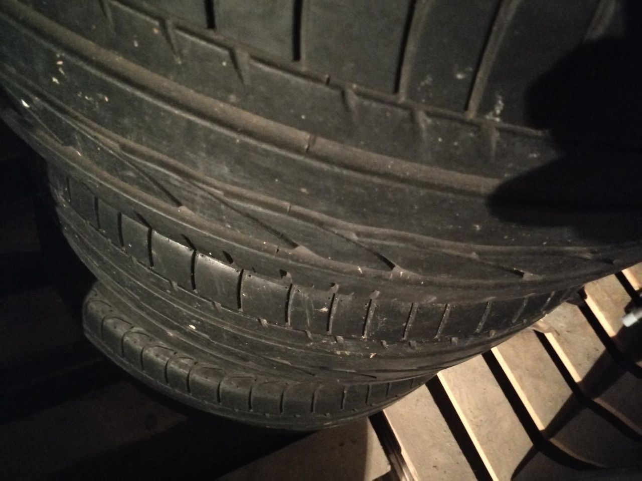 Brigestone 225/55 R17 RFT 97Y-pret/4 buc