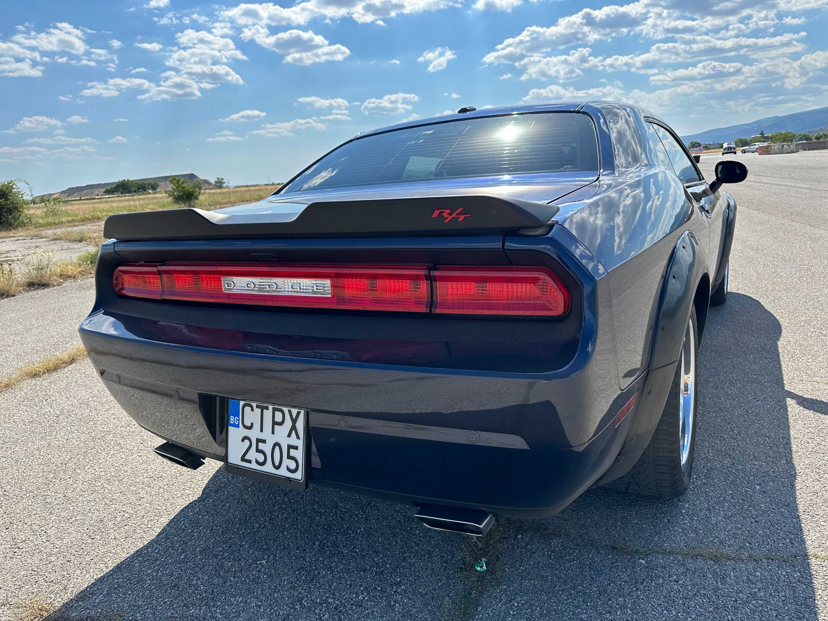Dodge Challenger 5.7 HEMI