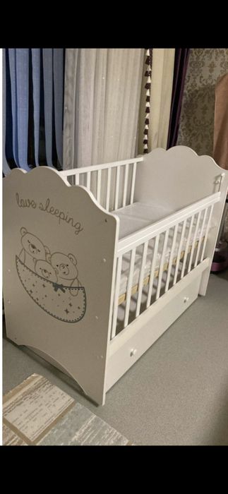 Детская кроватка