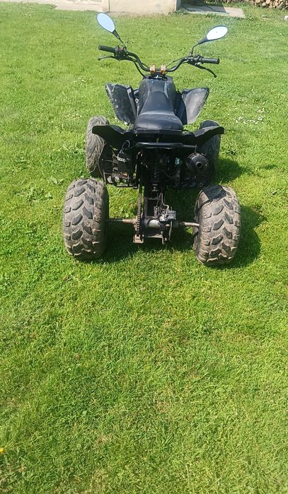 Vând ATV    Din Italia