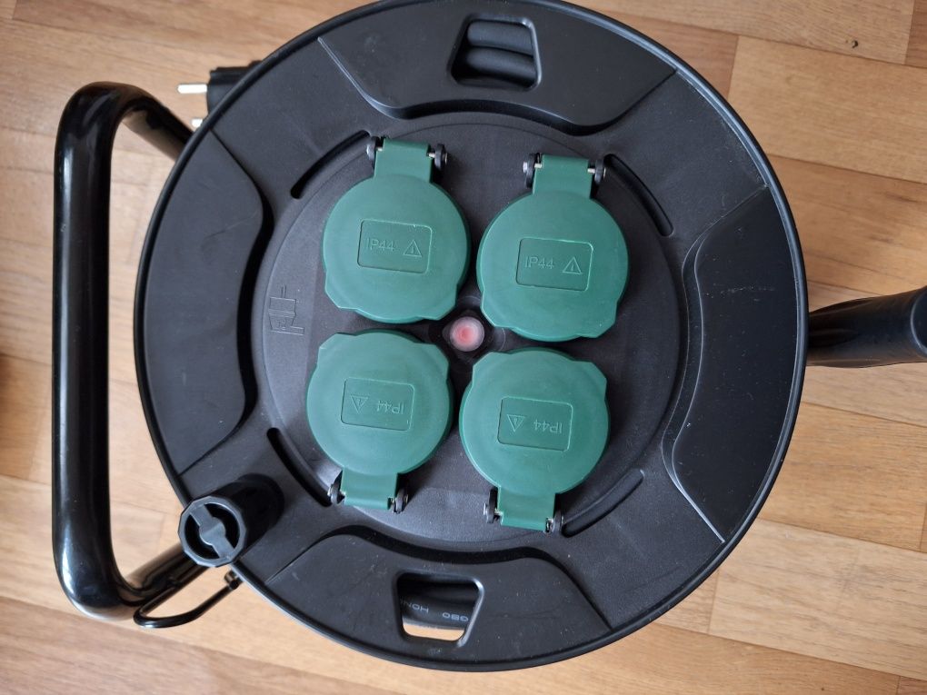 Парксайд телескопичен храсторез 220V и на 12V макара 25м. удължител