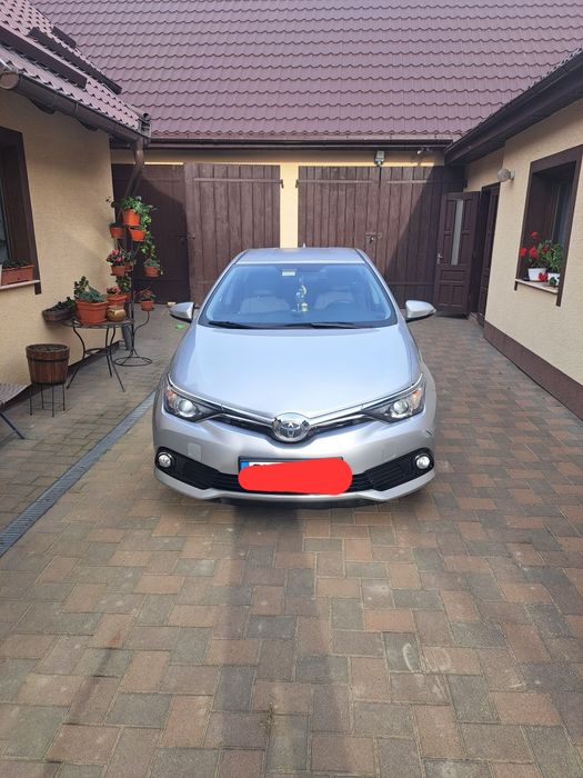 Toyota Auris  1.6 diesel, Euro 6 ,prima înmatriculare feb.2016
