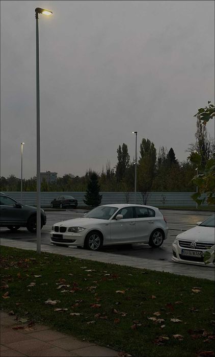 BMW Seria 1 118i LCI 2011 2.0 benzina