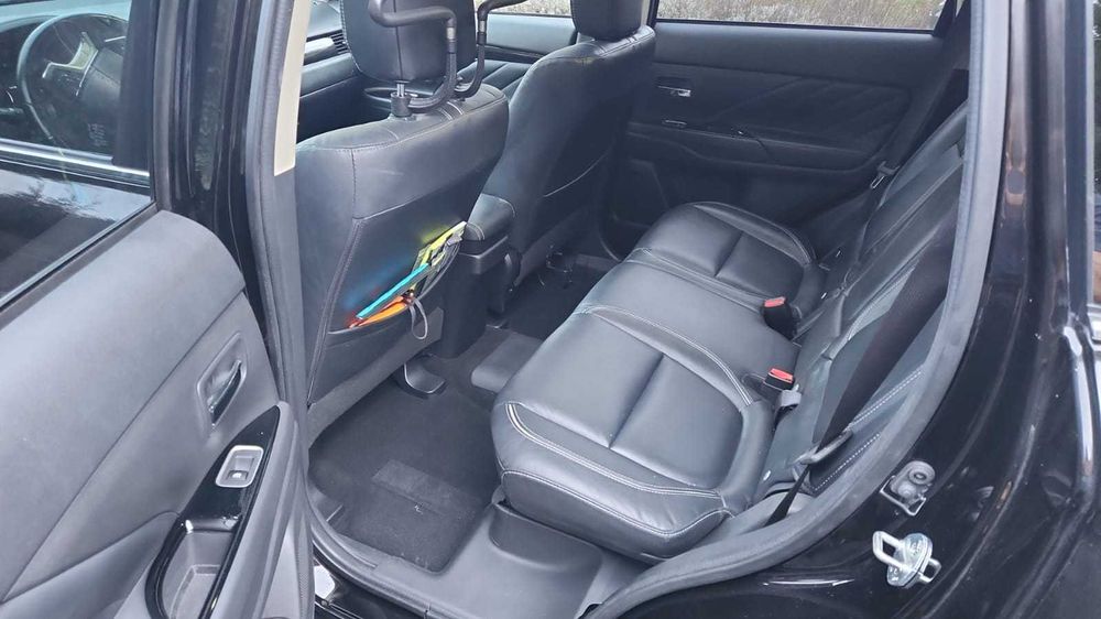 mitsubishi outlender phev  2018