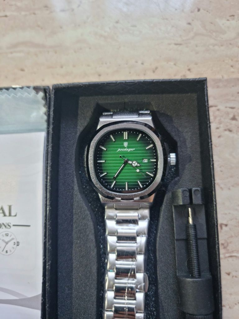 Ceas Poedagar barbati,613,afisare data,bratara din Otel,Verde si Argin