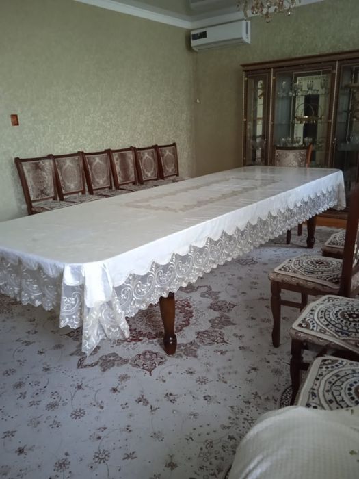 Продается стол гостинный - 3,5 метра