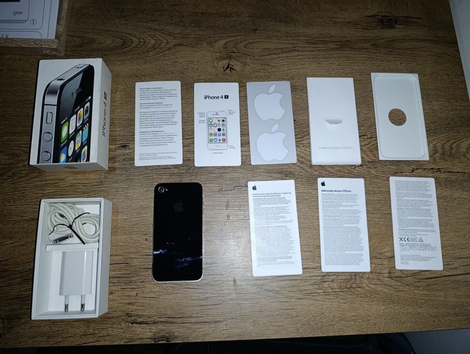iPhone 4S 8gb full kit cel mai curat