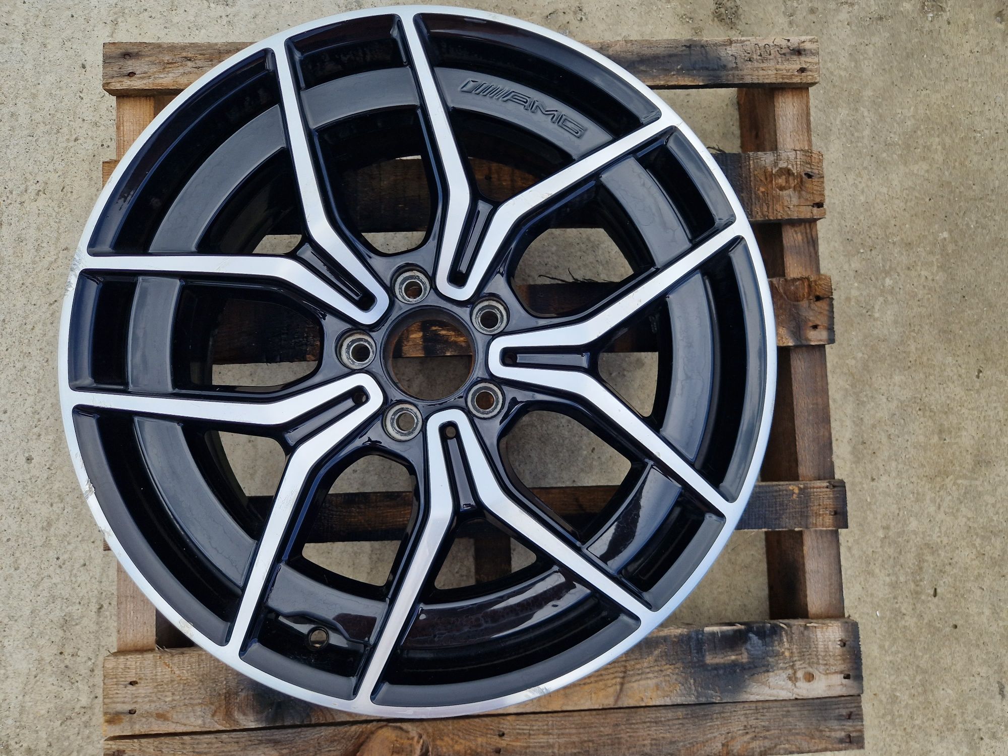 Janta fata aliaj 19 Mercedes E class w213 S213 AMG A2134016500 8j et43