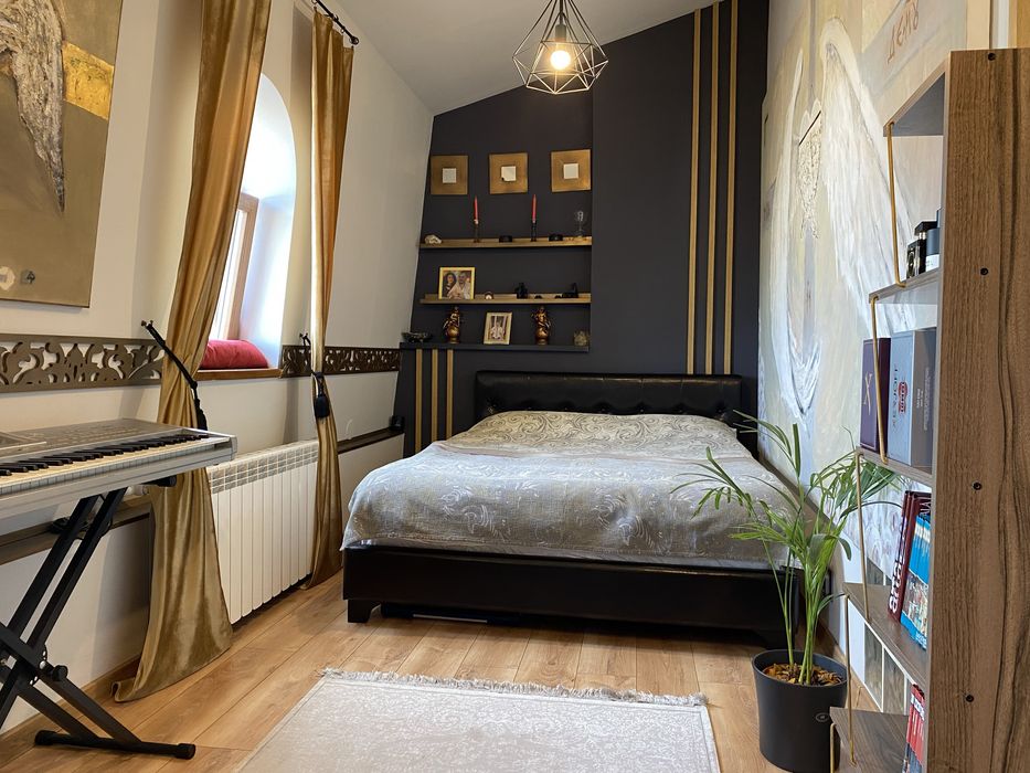 Inchiriere penthouse cu vedere la mare