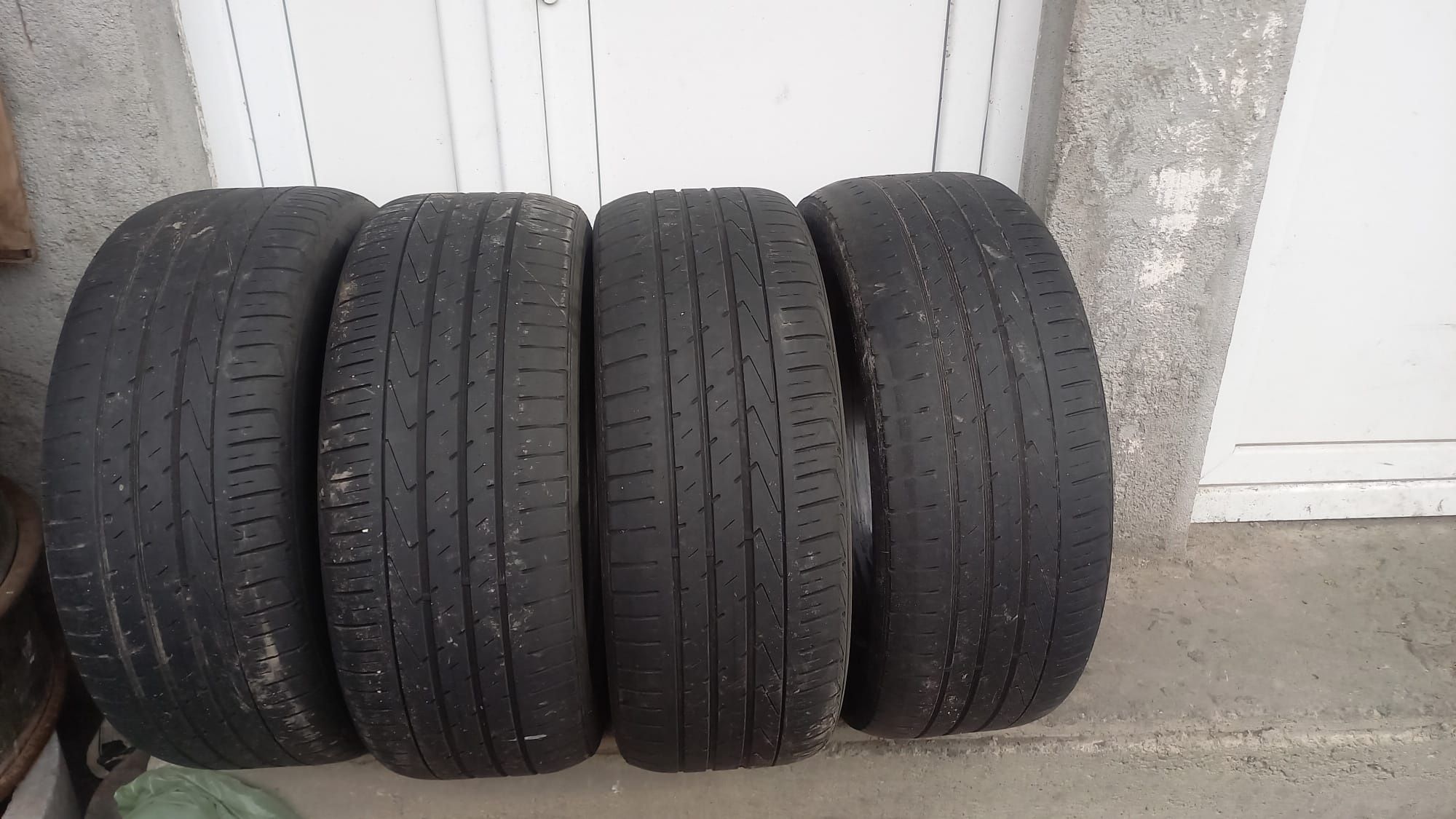 Hankook evo2 235/50/19 dot 2019