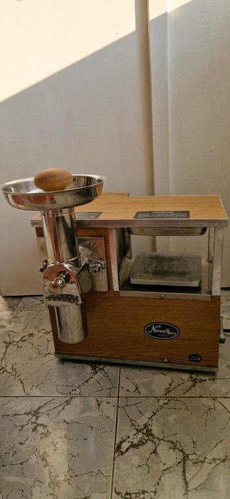 Norwalk Juicer (270 Hydraulic Press),Storcator de fructe si legumele