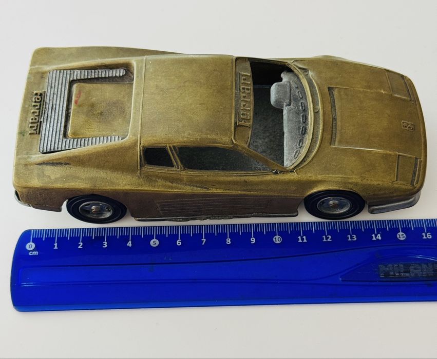 Mașină colecție Ferrari Testarossa din fier (machetă)