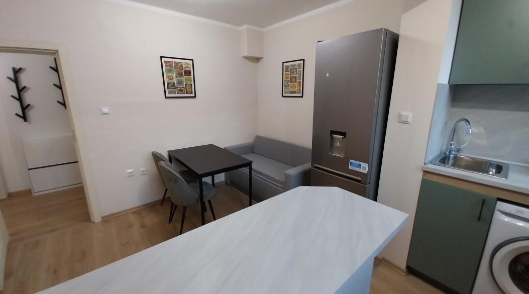 Дава се под наем Двустаен апартамент в Пловдив, Тракия - 60 кв.м за 450 € - Снимка #1