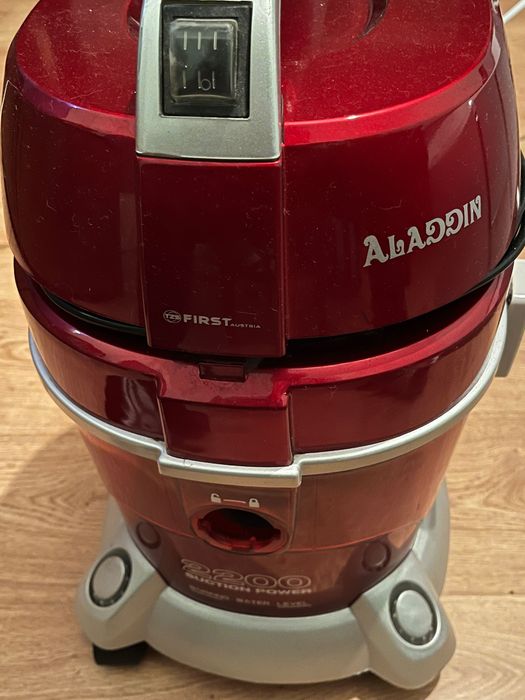 Водна прахосмукачка Aladdin first