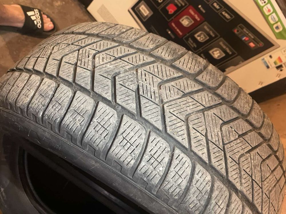 Зимни гуми Pirelli scorpion 235/50R18