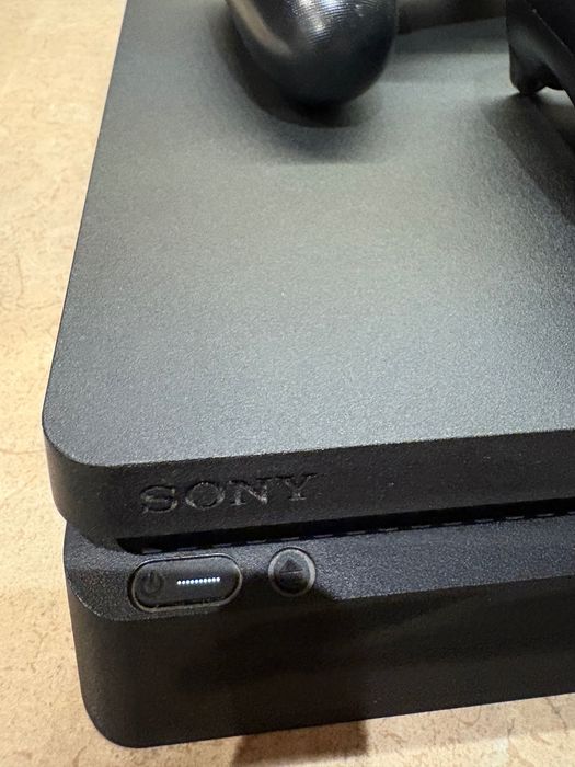 Consola PS 4 Slim