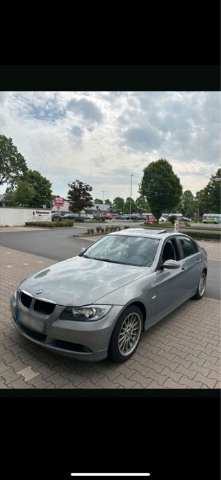 Vand bmw stare foarte buna mai multe detali la telefon