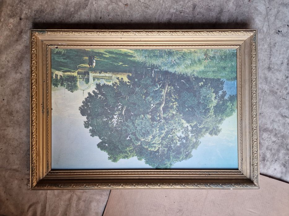 Продам картины разные в рамах