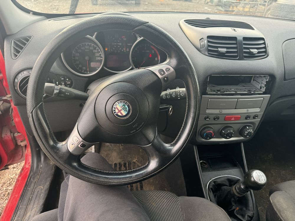 Алфа ромео 147 1.9 jtd само части