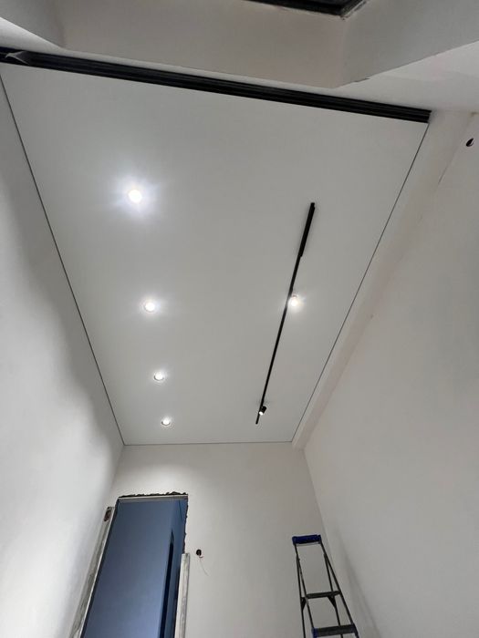 Натяжные потолки